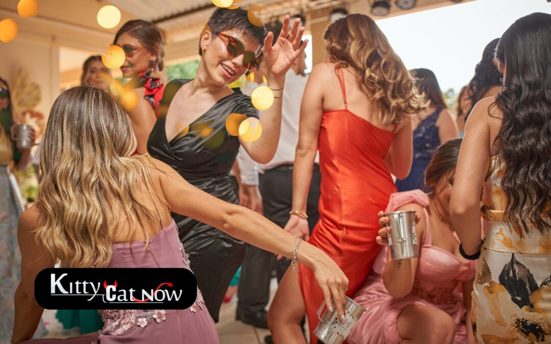 Hire Office Party Strippers in Chicago for Your Naughty Office Party